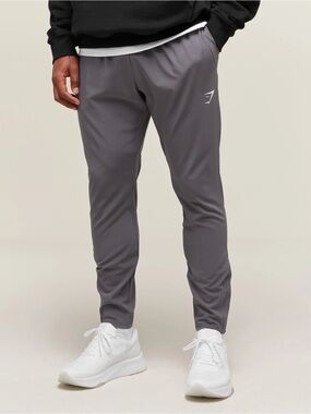 Gymshark Men’s Arrival Woven Joggers Slim Fit